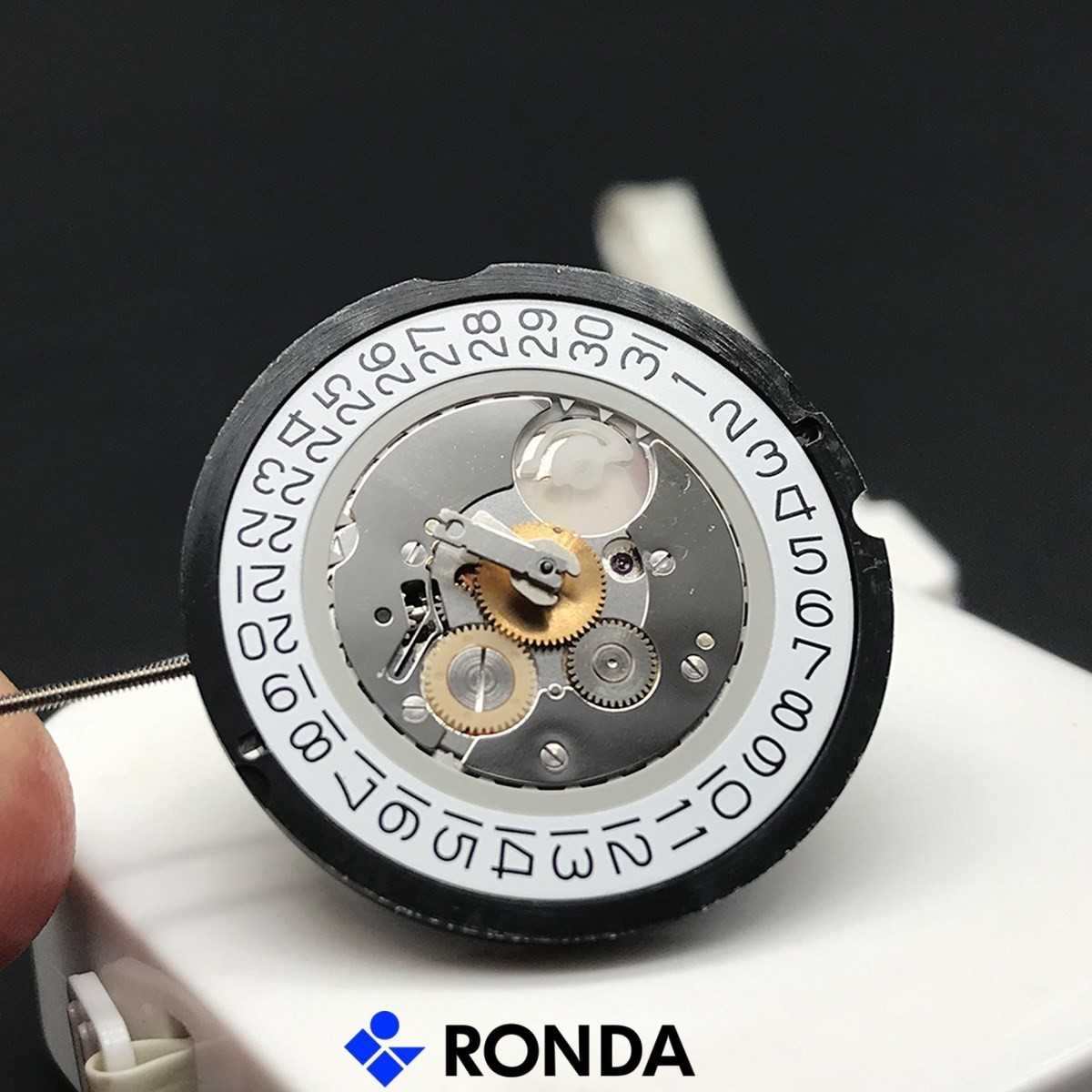 Quarz Uhrwerk mit 24h Anzeige RONDA 515.24h GMT Schweizer Quarzwerke sind die besten